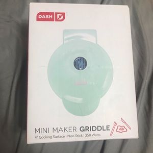 DASH Mini Maker Griddle